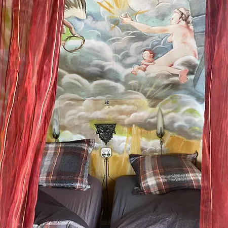 Drijfpaleis فندق 2*