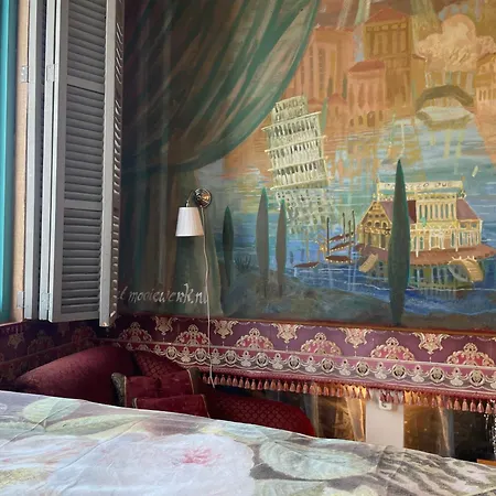 Drijfpaleis فندق أرنهيم