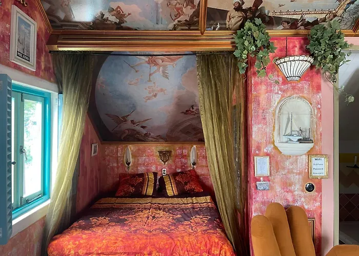 Drijfpaleis Отель 2*