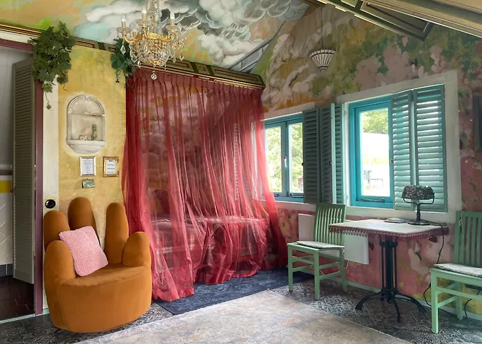 Drijfpaleis מלון ארנהיים