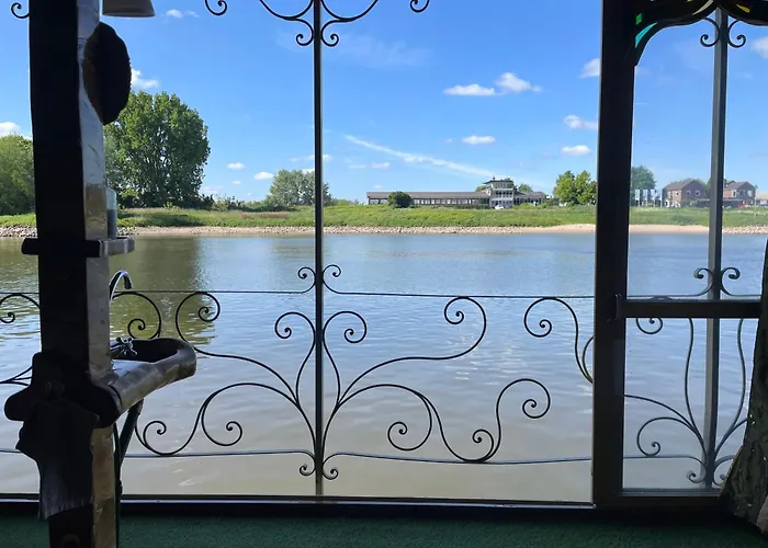 מלון Drijfpaleis ארנהיים