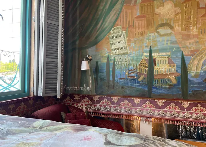 Drijfpaleis מלון ארנהיים