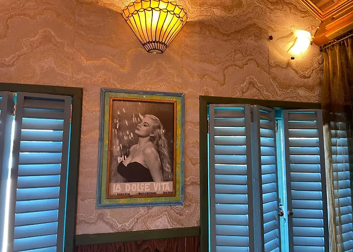 Drijfpaleis Szálloda