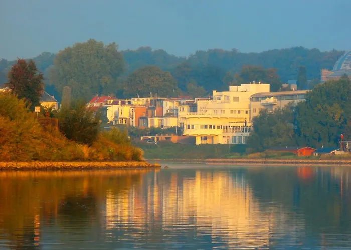 Drijfpaleis Szálloda Arnhem